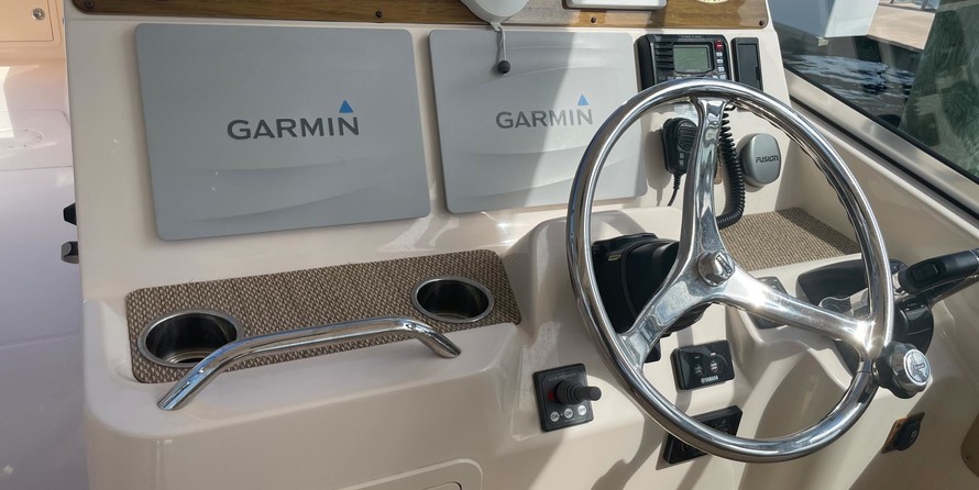 Grady-White Freedom 335