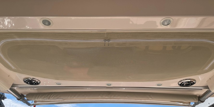 Grady-White Freedom 335