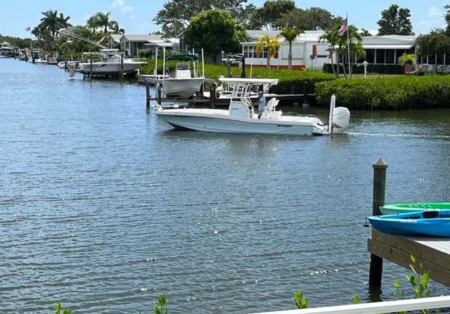 Ranger boats 2400 bay