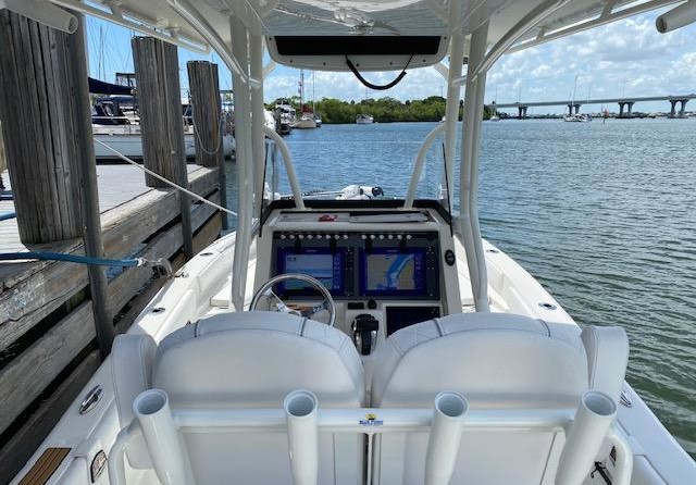 Ranger boats 2400 bay