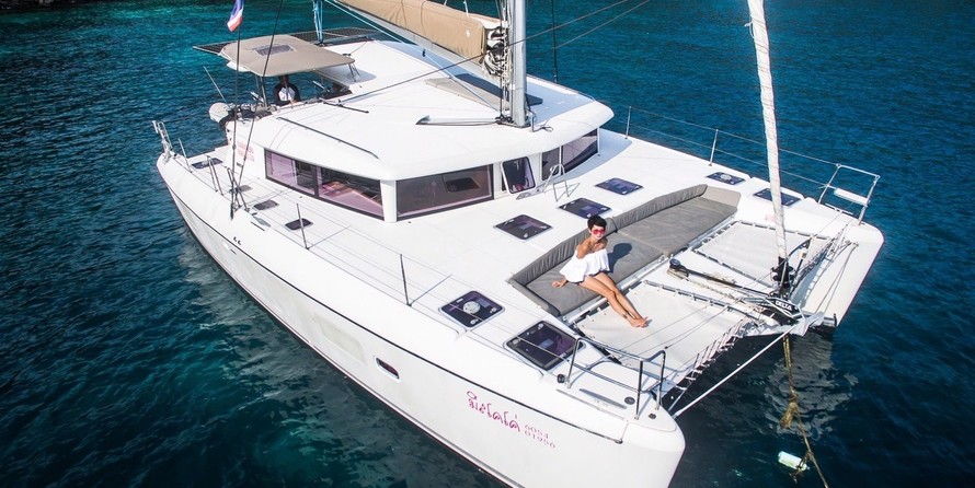 Lagoon 421