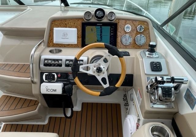 Formula 350 Sun Sport