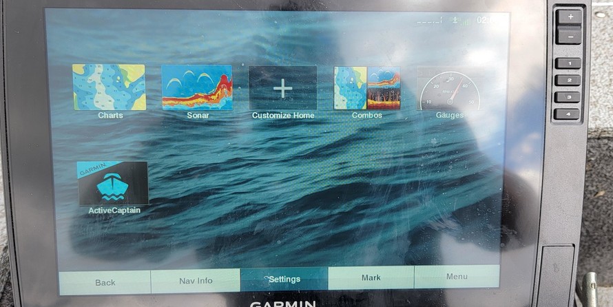 Lund Boats 1650 Rebel XS SS