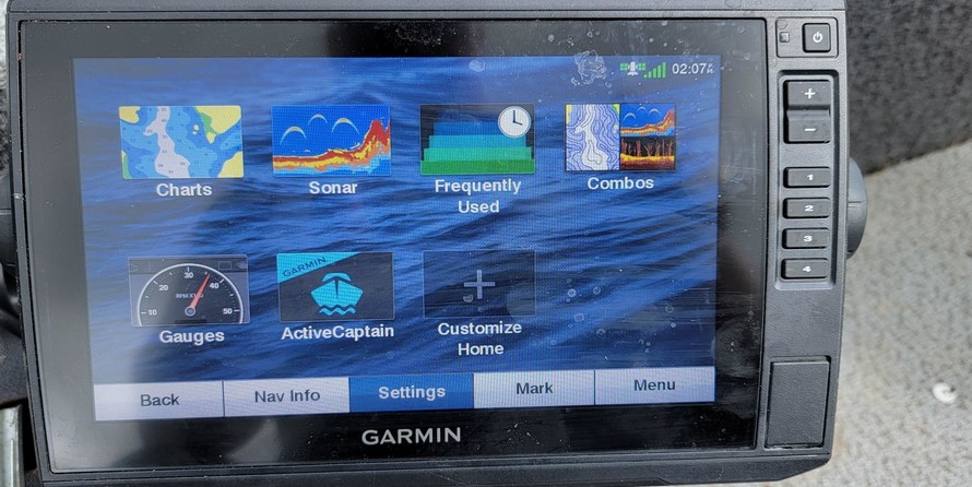 Lund Boats 1650 Rebel XS SS