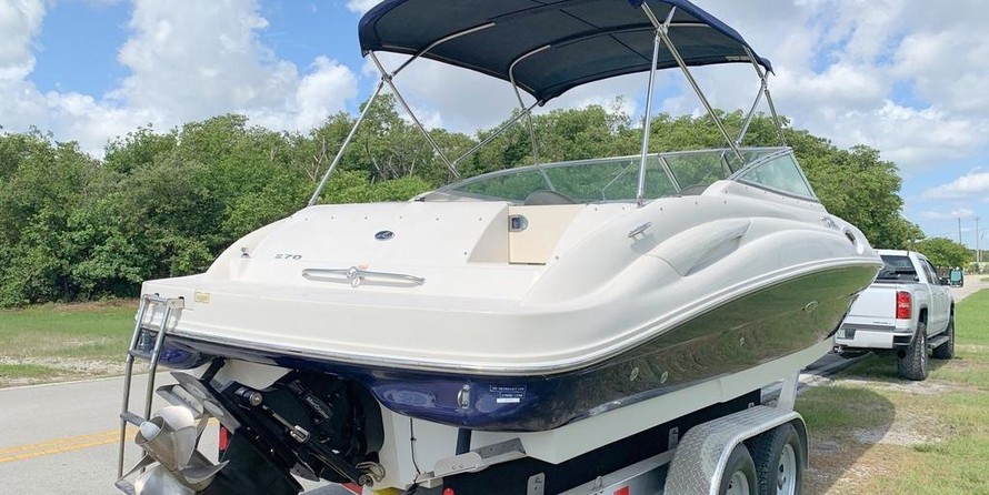 Sea Ray 270 SUNDECK