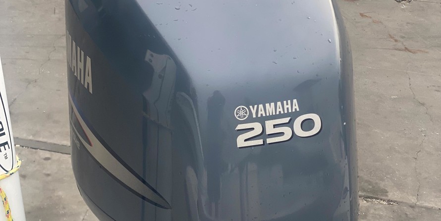 Ranger boats 2400 bay