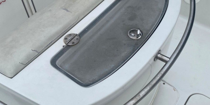 Ranger boats 2400 bay