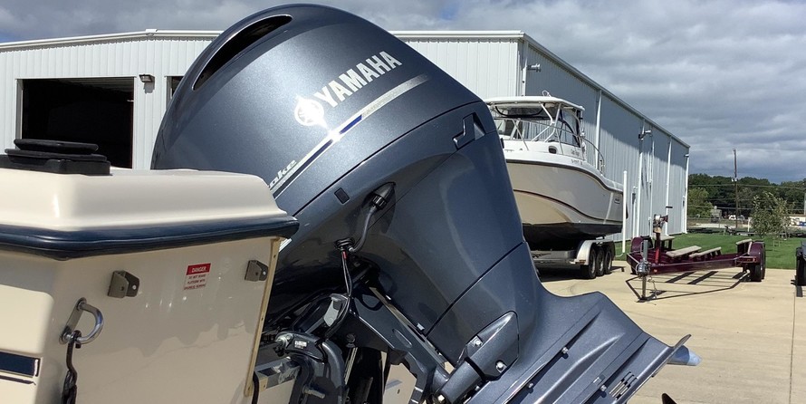 Grady-White Adventure 208