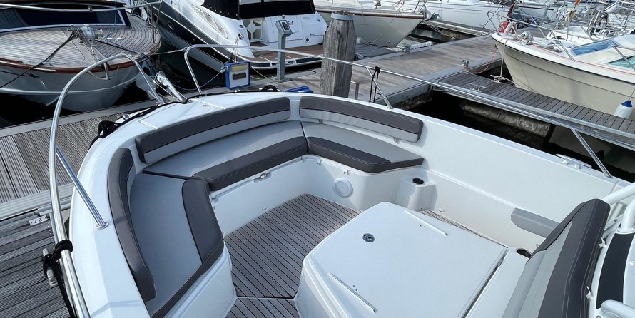 Jeanneau Cap Camarat 9.0 CC