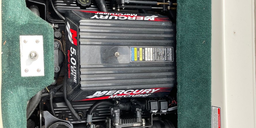 Sea ray 260 bow rider select