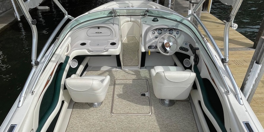 Sea ray 260 bow rider select