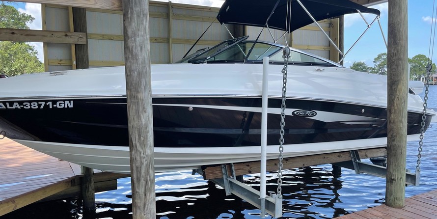 Sea Ray 240 Sundeck