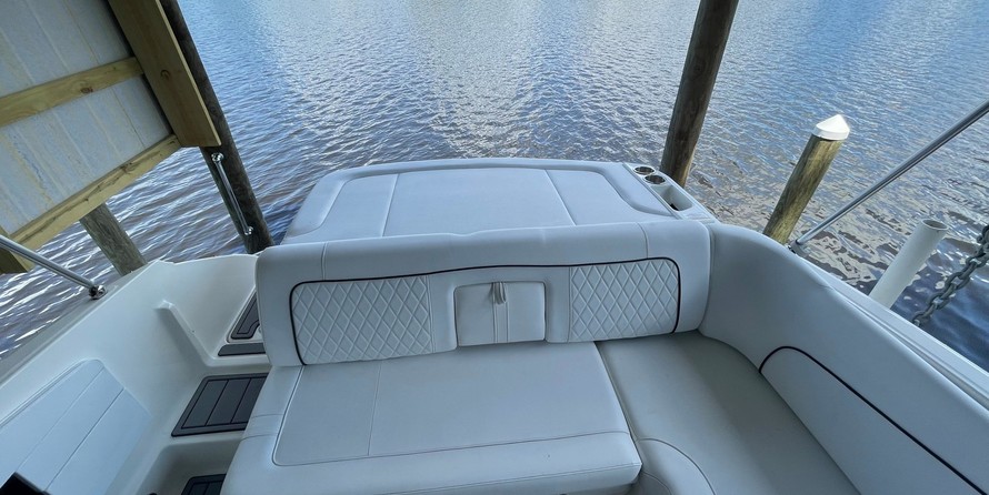 Sea Ray 240 Sundeck