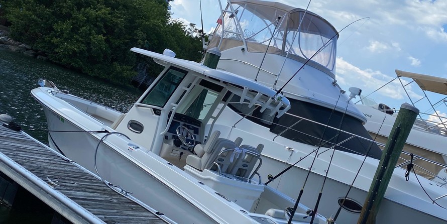 Boston Whaler 250 Outrage
