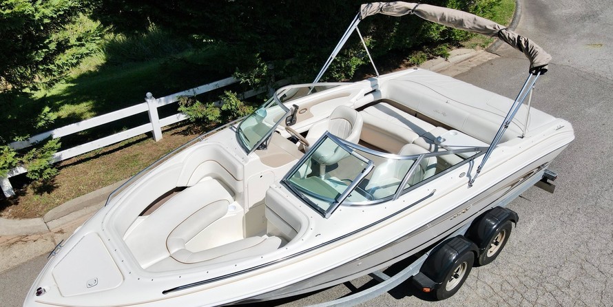 Sea ray 260 bow rider select