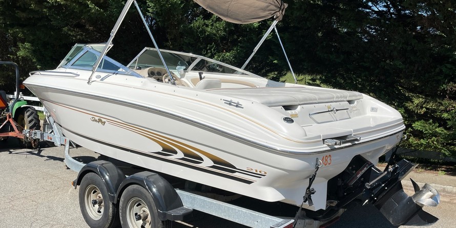 Sea ray 260 bow rider select