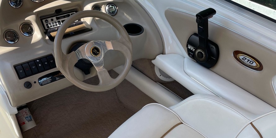 Sea ray 260 bow rider select