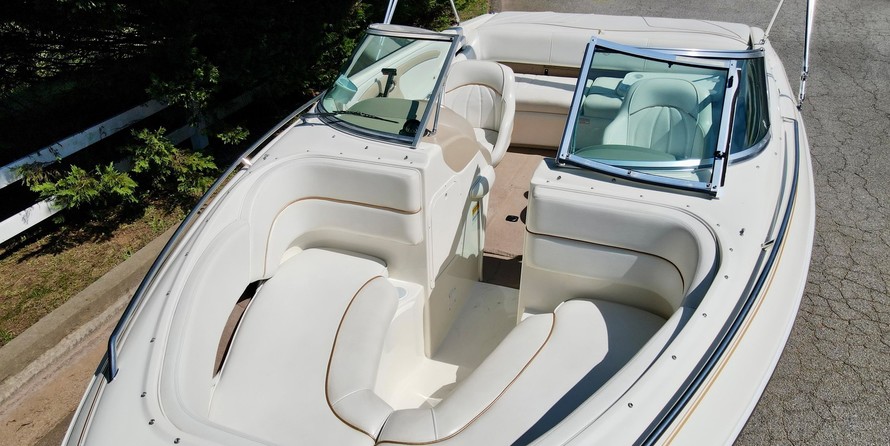 Sea ray 260 bow rider select