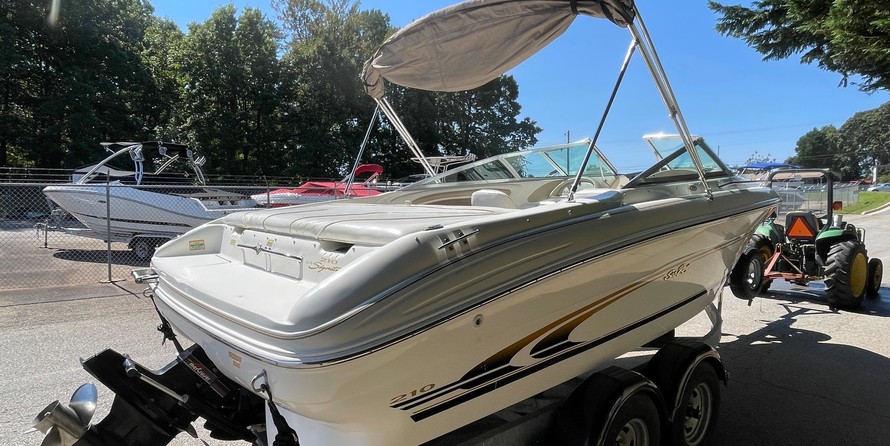 Sea ray 260 bow rider select