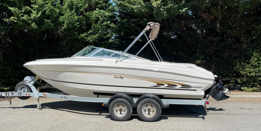 Sea ray 260 bow rider select