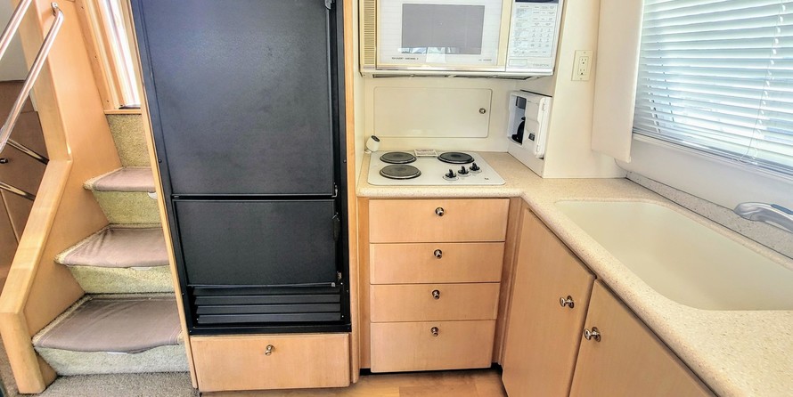 Carver 41 Cockpit Motor Yacht