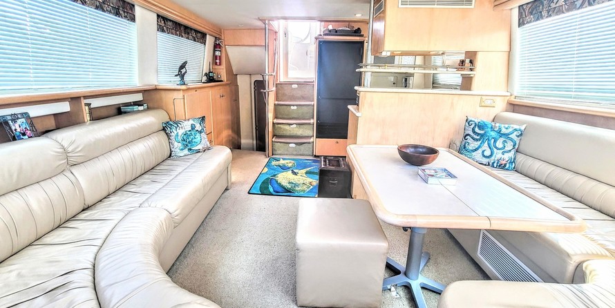 Carver 41 Cockpit Motor Yacht