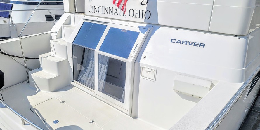 Carver 41 Cockpit Motor Yacht