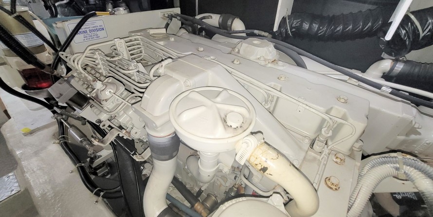 Carver 41 Cockpit Motor Yacht