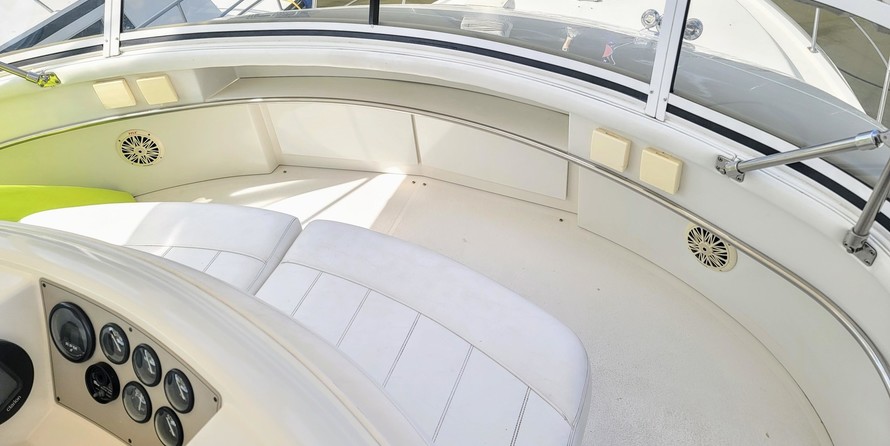 Carver 41 Cockpit Motor Yacht