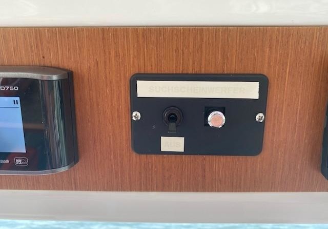 Jeanneau Merry Fisher 855