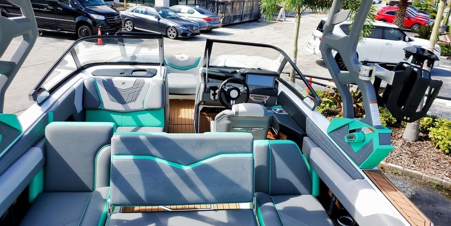 Super Air Nautique G23