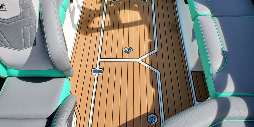 Super Air Nautique G23