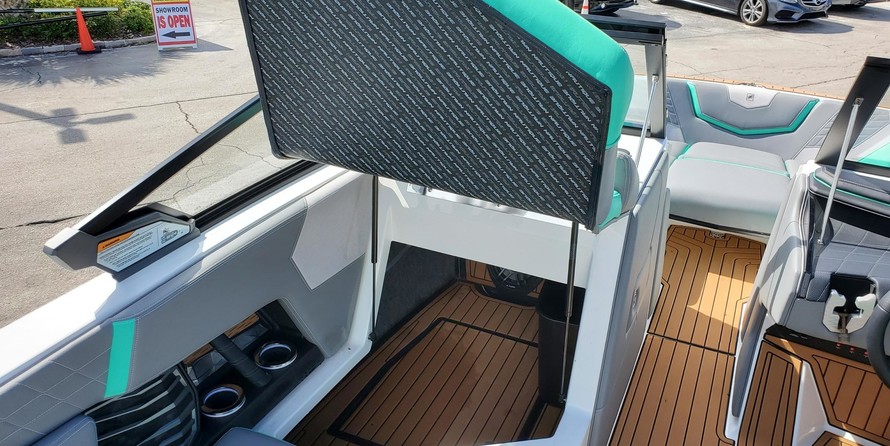 Super Air Nautique G23