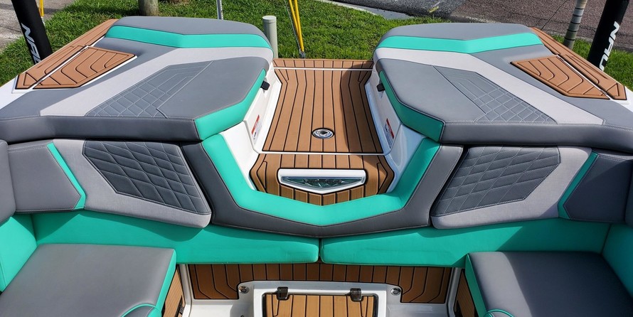 Super Air Nautique G23