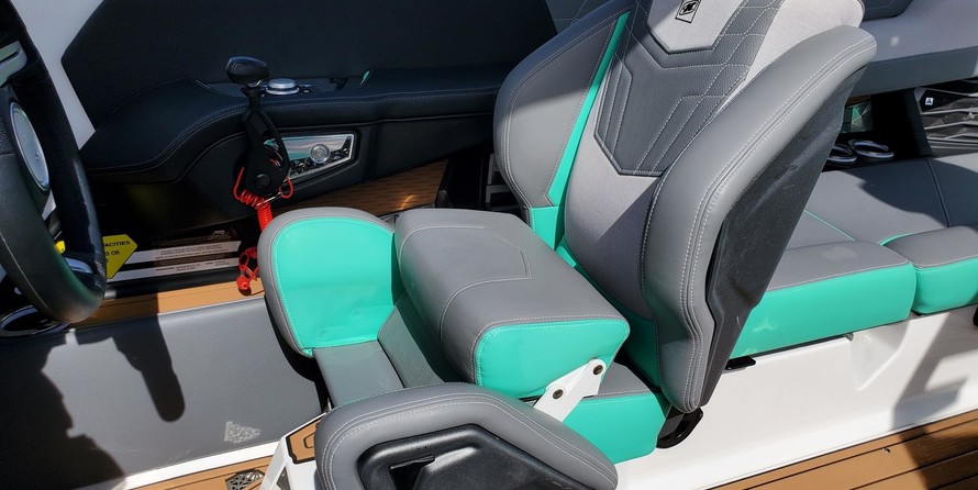 Super Air Nautique G23