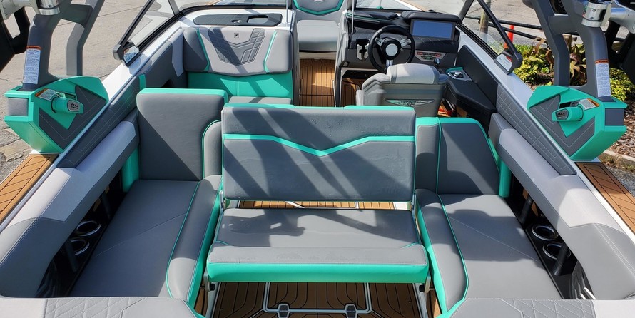 Super Air Nautique G23