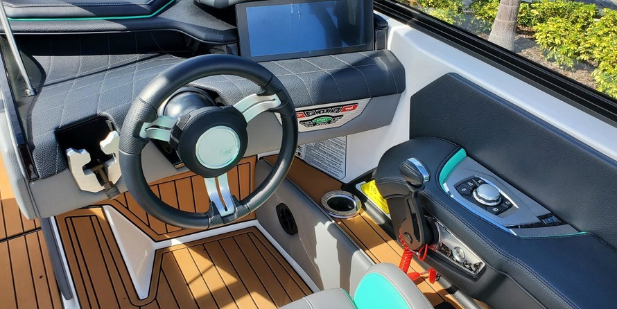 Super Air Nautique G23