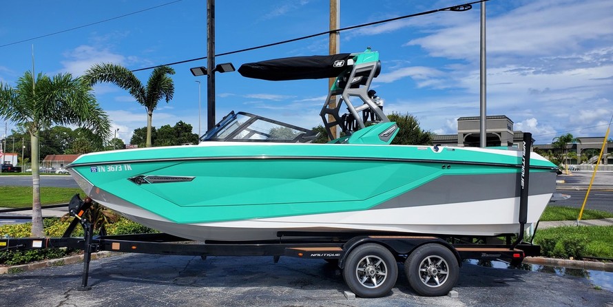 Super Air Nautique G23