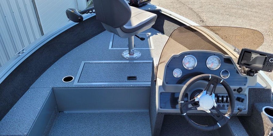 Starcraft Marine Stealth 166 SC