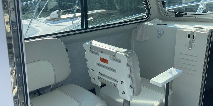 Parker 2820 XLD Sport Cabin