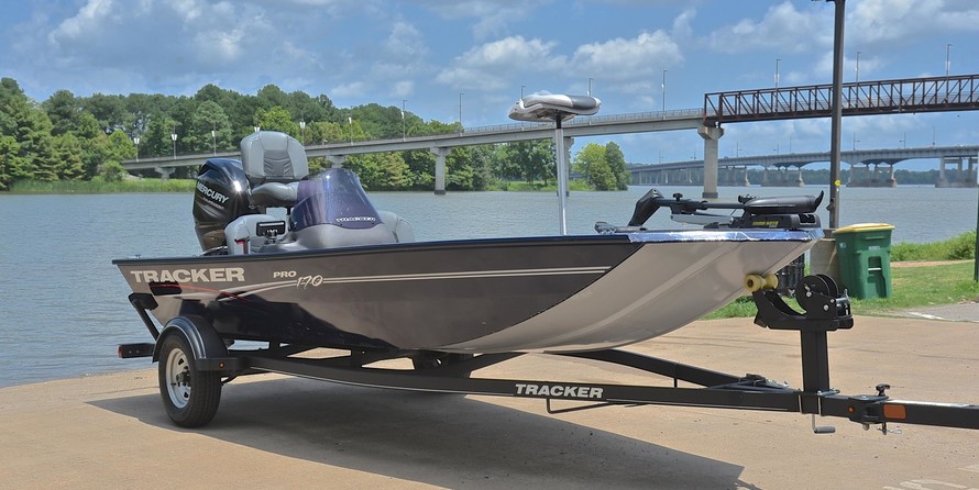 Tracker Pro 170