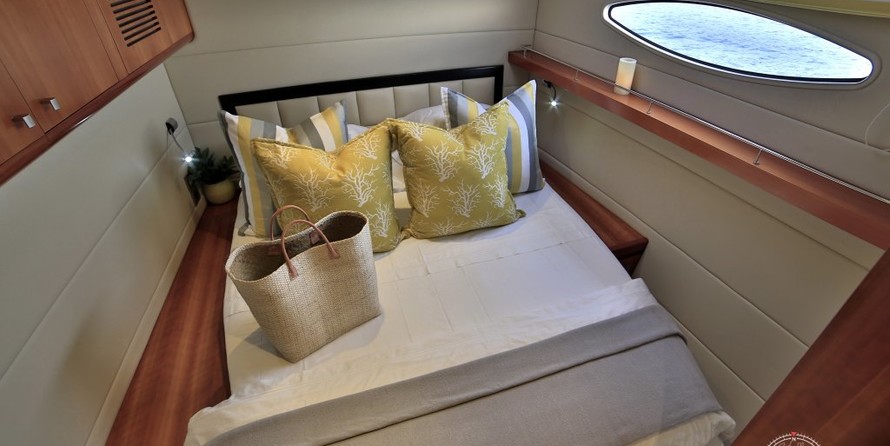 Fountaine Pajot Galathea 65