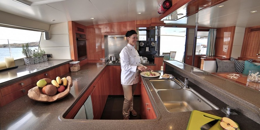 Fountaine Pajot Galathea 65