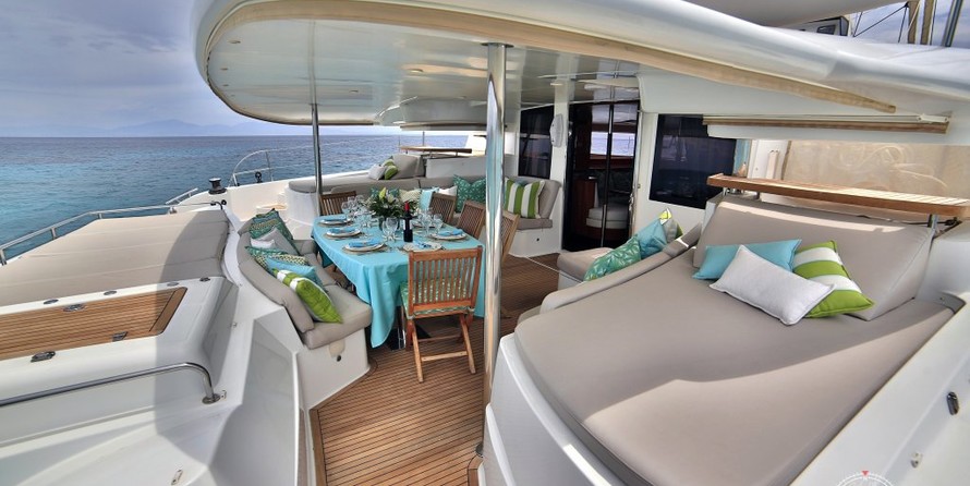 Fountaine Pajot Galathea 65