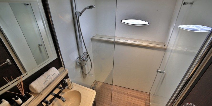 Fountaine Pajot Galathea 65