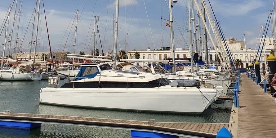 Prout snowgoose 37 elite