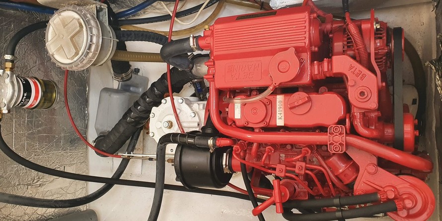 Prout snowgoose 37 elite