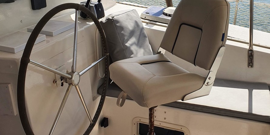 Prout snowgoose 37 elite