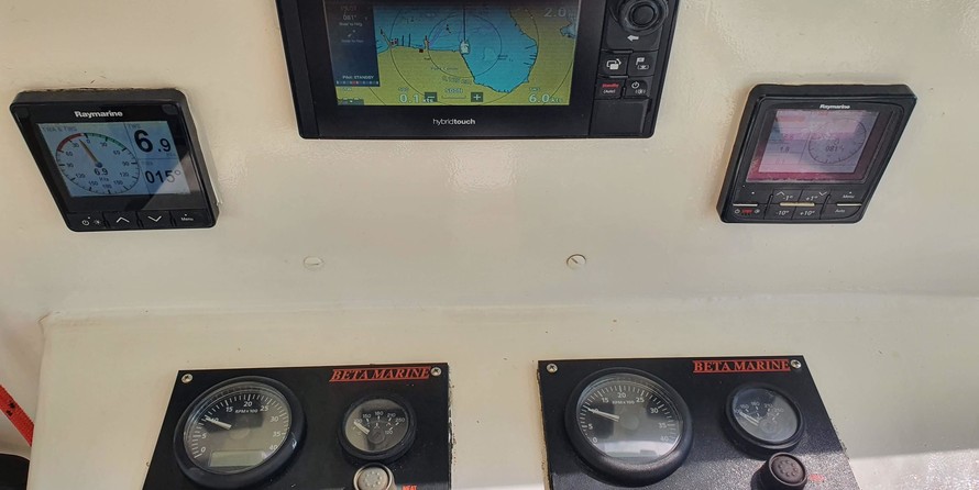 Prout snowgoose 37 elite