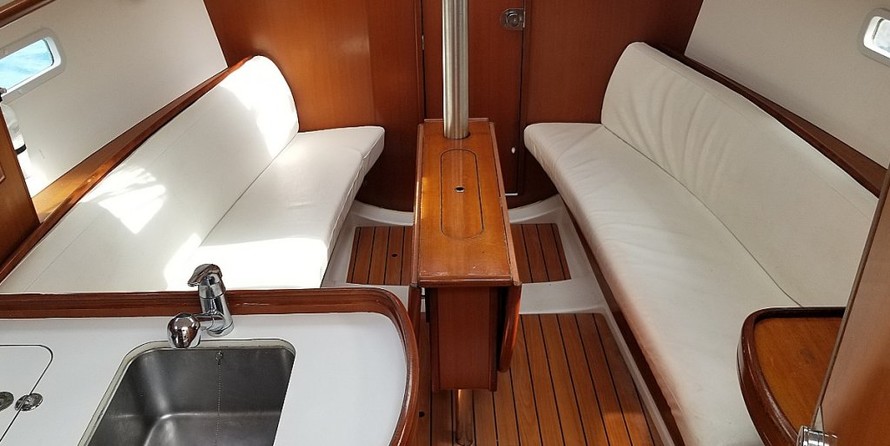 Beneteau Oceanis 321